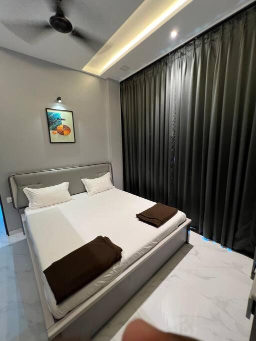 Stayhaven Starmount 4Bhk & Pool Mumbai Exterior photo